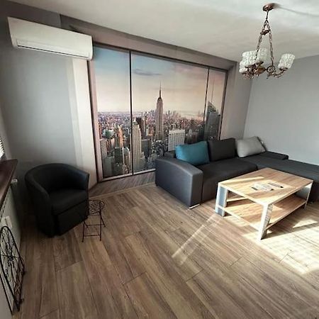 Luxurious Flat Pleven Centerアパートメント エクステリア 写真